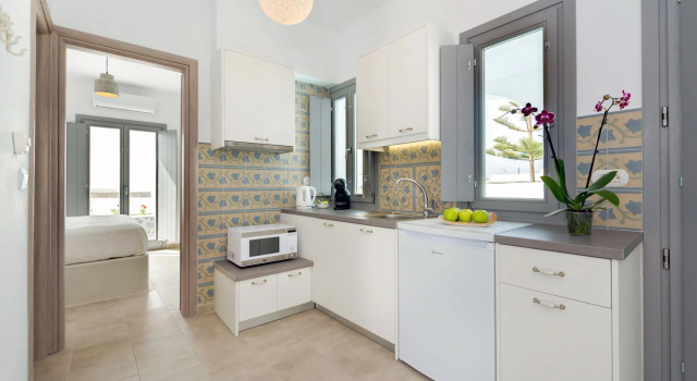 White Harmony Suites, Забронировать Апартаменты/квартира Мегалохори Санторини, рядом с Винодельня Гавала