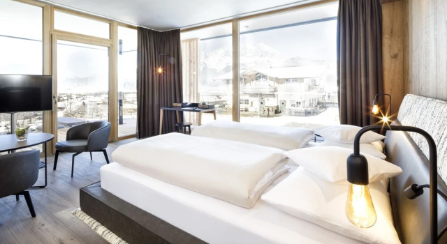 Семейный люкс с 2 комнатами с видом на горы Hotel Penzinghof