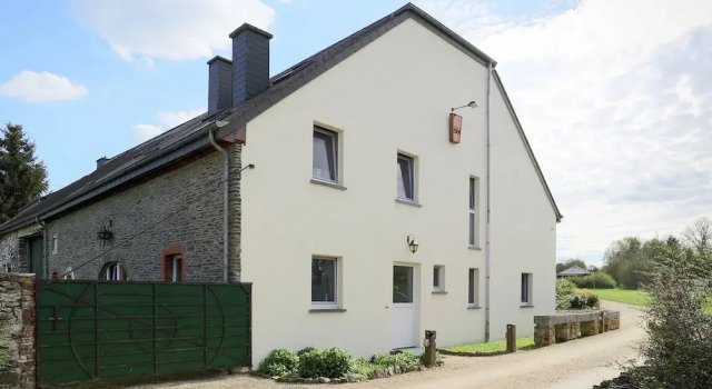 Cozy Home in Sainte-ode With Sauna, Rezerwuj Dom wakacyjny Amberloup Belgia
