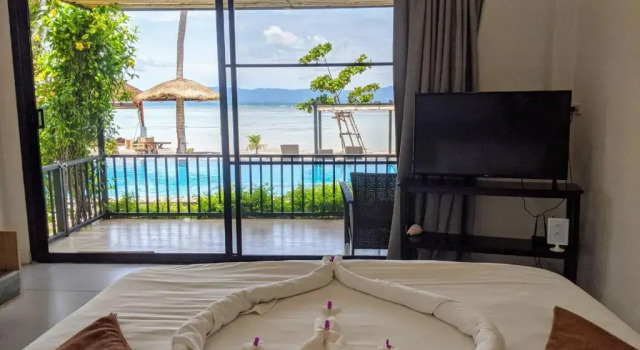 Двухместный номер Deluxe с балконом и с видом на море Samutra Residences