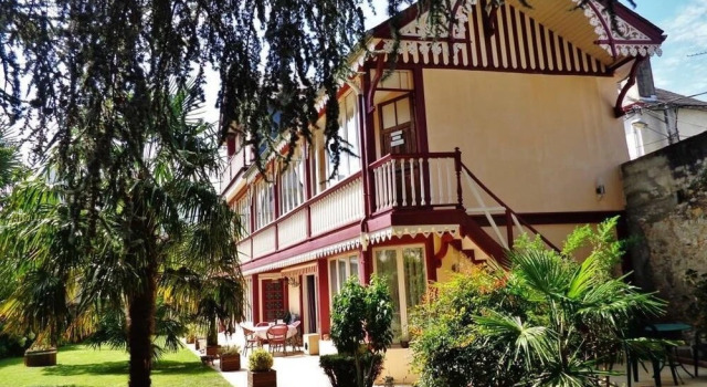 Chalet Des Palmiers, Забронировать Шале Баньер-де-Бигор Pyrenees National Park, рядом с Aquensis Thermal Spa