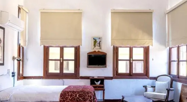 Семейный люкс с 4 комнатами Atelya Art Hotel