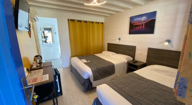 Номер Standard Hotel Des 4 Vents "Esprit Camargue" Parking Privé Gratuit