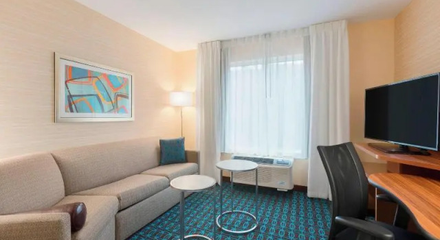 Люкс Fairfield Inn & Suites by Marriott Pittsburgh Airport/Robinson Township