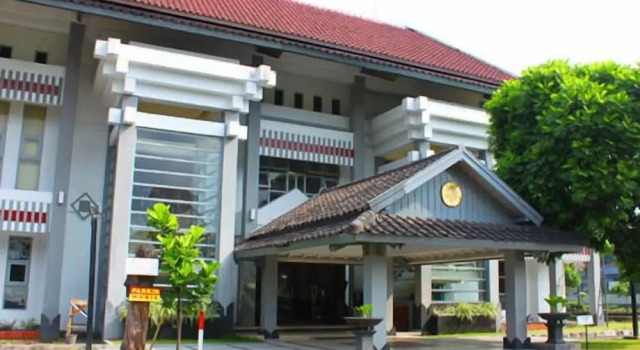 University Club Hotel UGM, Rezervovat Hotel 3hvězdičkové hotely v Yogyakarta Province, 3*