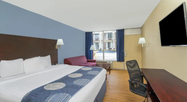 Номер Standard Days Inn by Wyndham Statesville