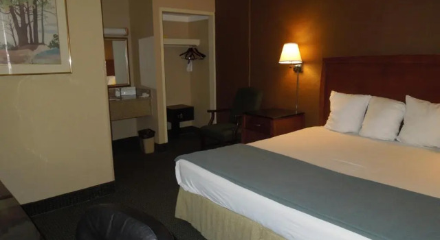 Номер Standard Travelodge by Wyndham Silver Spring