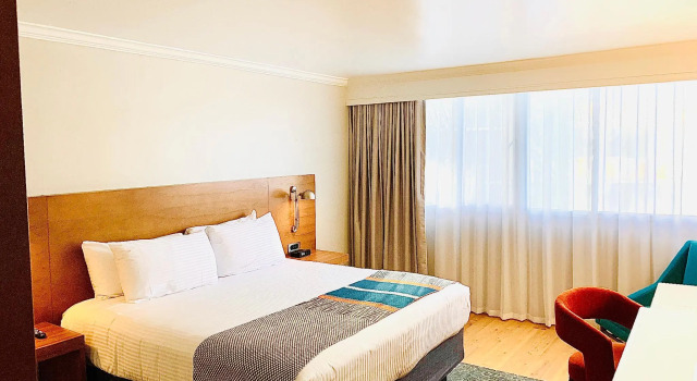Двухместный Trendy Town and Country San Diego