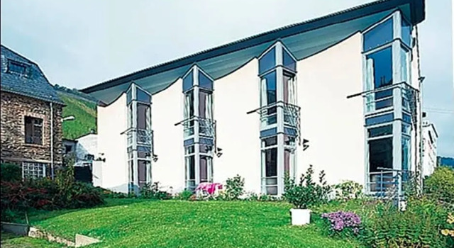 WeinBergHotel Nalbach, Забронировать Отель Трабен-Трарбах Мозель - Германия
