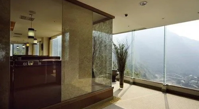 Mei Shan Hot Spring Resort Club Bamboo, Rezervovat Lázně / Resort Hotely v Miaoli County se snídaní, Snídaně