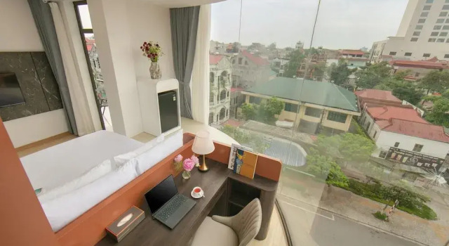 Двухместный люкс с балконом Amira Hotel Bac Ninh