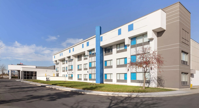 GLō Best Western Mississauga Corporate Centre