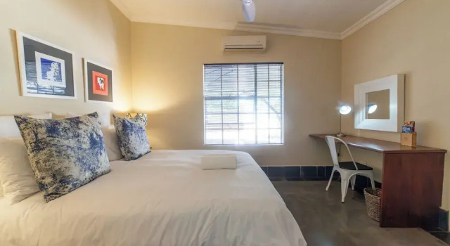 Апартаменты Classic Khayamanzi Guesthouse