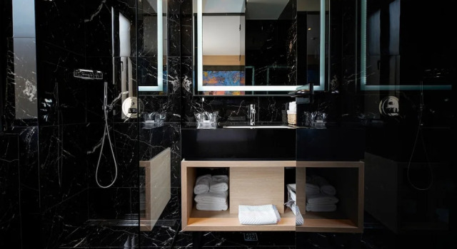 Номер Comfort Maccani Black Luxury Suites