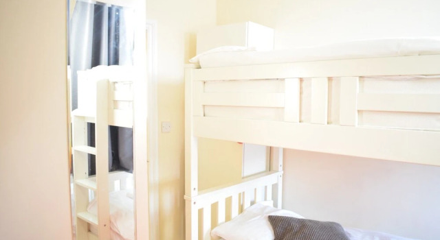 2 Bedroom Flat In Central London, Забронировать Отель Отели Лондона 3 звезды, рядом с Деловой район Паддингтон-Сентрал, 3*