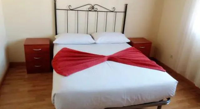 Casa Rural Claudia, Book Apartment Hotels in Aragon with Parking, Parking