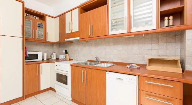 Апартаменты Anna Apartment Walk to Beach A C Wifi Car Not Required - 2451