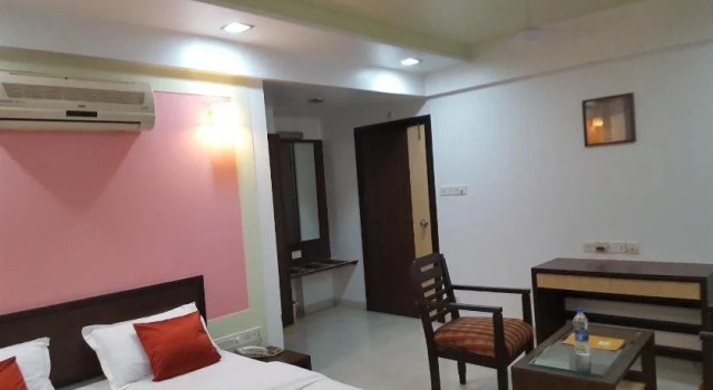 Le Royale, Buchen Sie Hotel Silvassa Gujarat