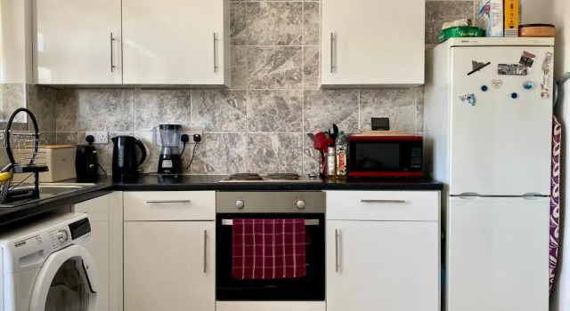 Cosy Flat - Access to City Centre/Airport/Stadiums