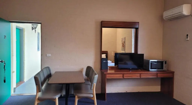 Семейный номер Standard с 2 комнатами Seaton Arms Motor Inn