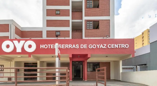 OYO Hotel Serras De Goyaz Centro, Забронировать Отель Отели Гояния с парковкой, рядом с Zoroastro Artiaga Museum, Парковка