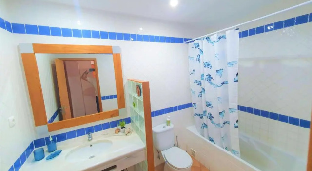Апартаменты Nice 2 bedroom apartment groundfloor swimming pool