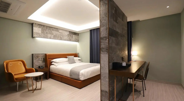 O podwyższonym standardzie pokój Dongdaegu Station Eastern Hotel
