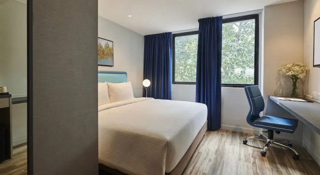 Номер Standard J-Hotel by Dorsett