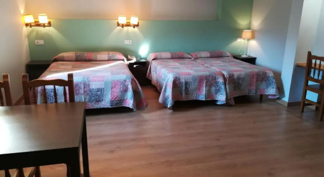 Четырёхместный номер Standard Hotel Vicente