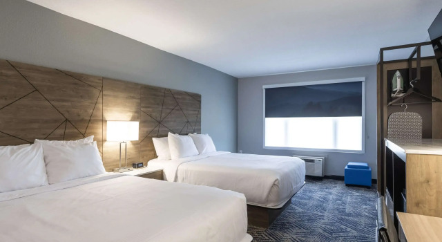 Четырёхместный номер Standard Rodeway Inn & Suites near Outlet Mall - Asheville