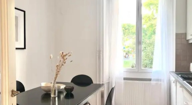 Montreux Luxury Suite, Забронировать Отель Отели Монтрё с парковкой, рядом с Выставочный центр Монтрё, Парковка