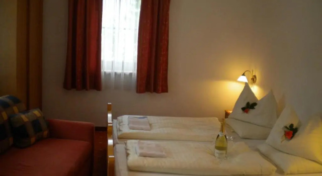 Апартаменты с 3 комнатами с балконом Apartment Könighaus