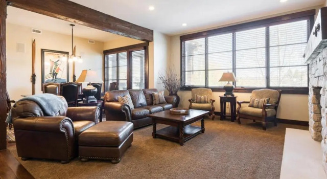 Silver Star #1104 - 2 Bed Condo