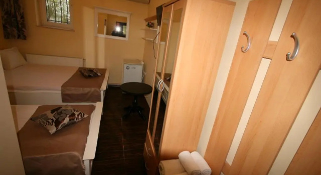 Номер Standard Hotel-Hostel Mignon Mamaia -private rooms with free parking