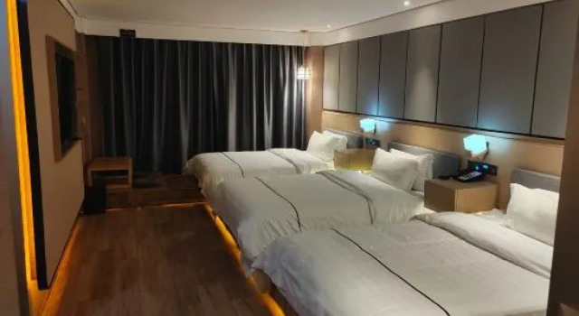 Yufuheng Business Hotel (Shenzhen Longhua Bus Station), Rezerwuj Hotel Hotele w Shenzhen z parkingiem, Parking