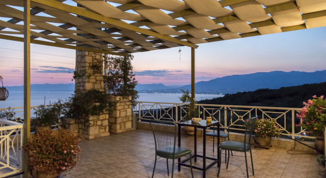 Eros Loft With Pool Near the Beach