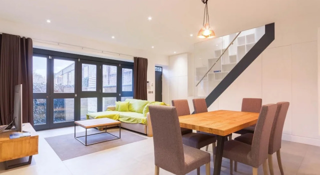 NEW 3 Double Bed House Ravenscourt Park Zone 2, Забронировать Отель Отели Лондона 3 звезды, рядом с The William Morris Society, 3*