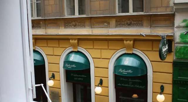 Luxury Downtown Apartment Vienna - Baeckerstrasse, Забронировать Апартаменты/квартира Апартаменты Вены, рядом с Церковь Карлскирхе, Апартаменты/квартира