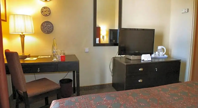 Deluxe huone parvekkeella Prima Kings Hotel