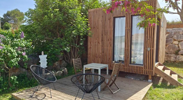 Апартаменты c 1 комнатой La Cabane de Lili Prune (Adults Only)