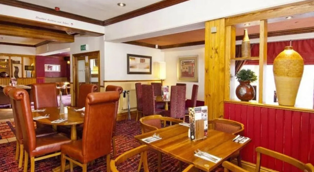 Семейный номер Standard Premier Inn Huddersfield Central