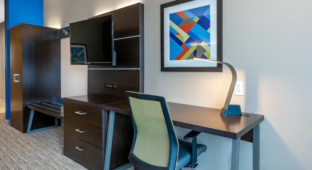 Люкс c 1 комнатой Holiday Inn Express Hotel & Suites Kilgore by IHG