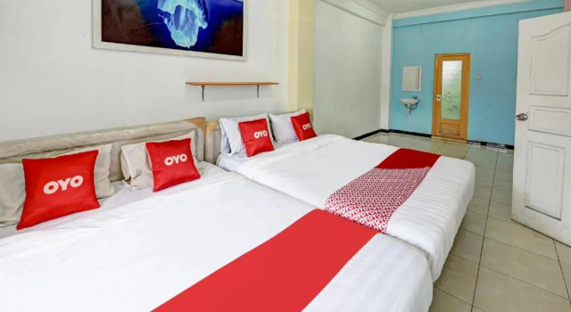 Suite OYO 90451 Hotel Roda Mas 1