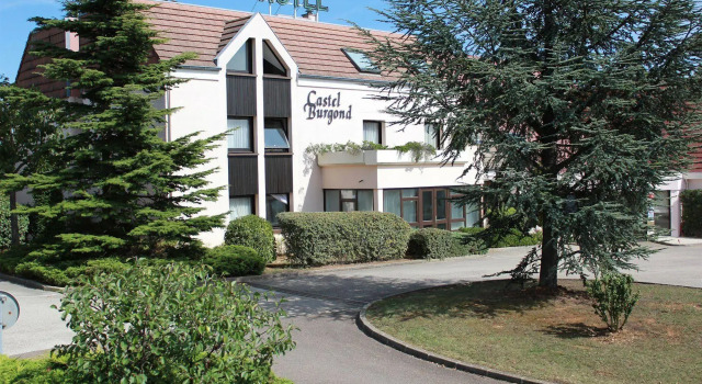 Castel Burgond - Dijon, Boek Hotel Hotels in Franche-Comte met ontbijt, Ontbijt
