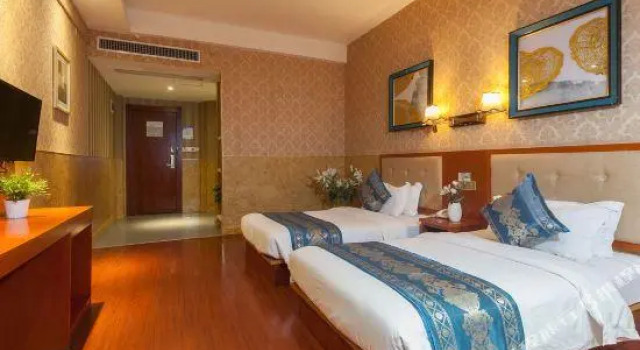 Fuyuan Baihe Chain Hotel Wuhan Hankou North, Prenota Hotel Wuhan Hubei