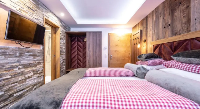 Двухместный номер Deluxe с балконом Villa Ambach