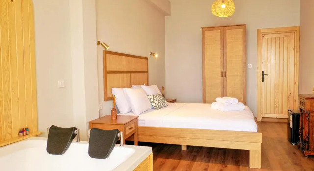 Ank’Ada Ayanikola (12+ Adult Only)