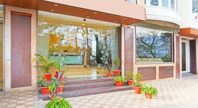 Stylish Room With Mesmerizing View Dharamshala, Забронировать Дом для отпуска Виллы штата Химачал-Прадеш, Вилла