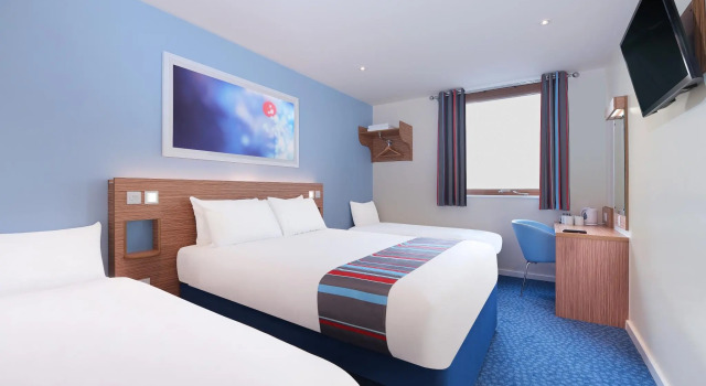 Travelodge Hereford Grafton, Забронировать Отель Отели Англии 3 звезды, 3*