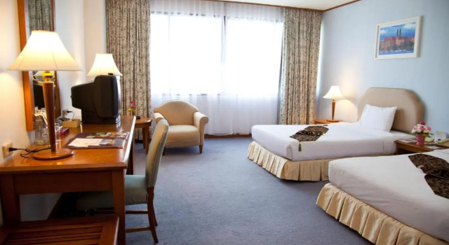 Двухместный номер Superior Thumrin Thana Hotel